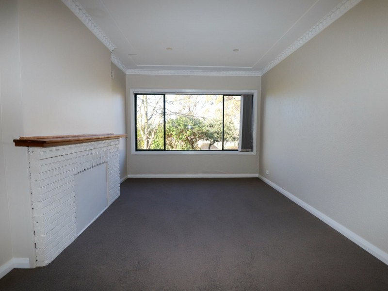 32 Fleming Street, Oberon NSW 2787