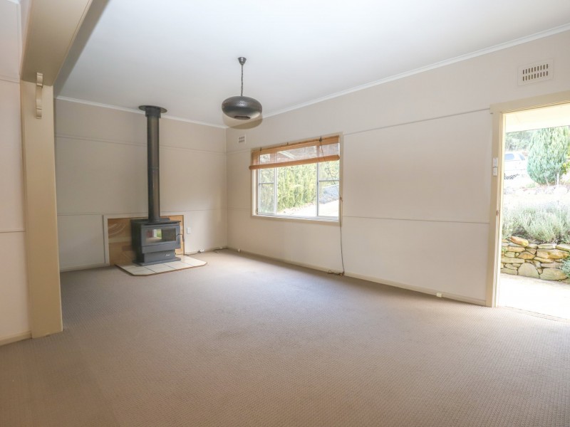 21 Jenolan Street, Oberon NSW 2787