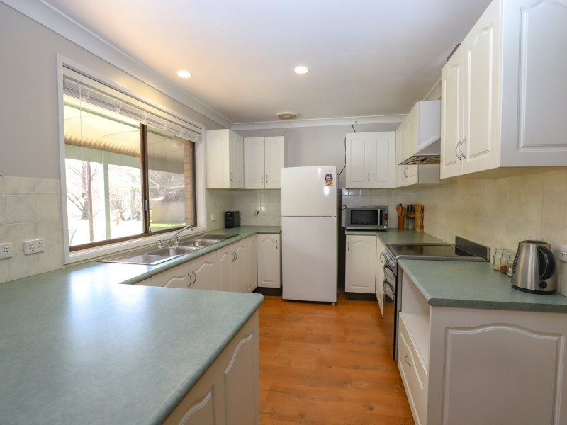 32 Campbells River Road, Black Springs NSW 2787