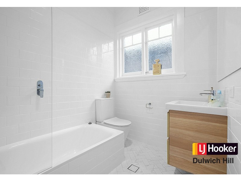 42 Canterbury Rd, Hurlstone Park NSW 2193