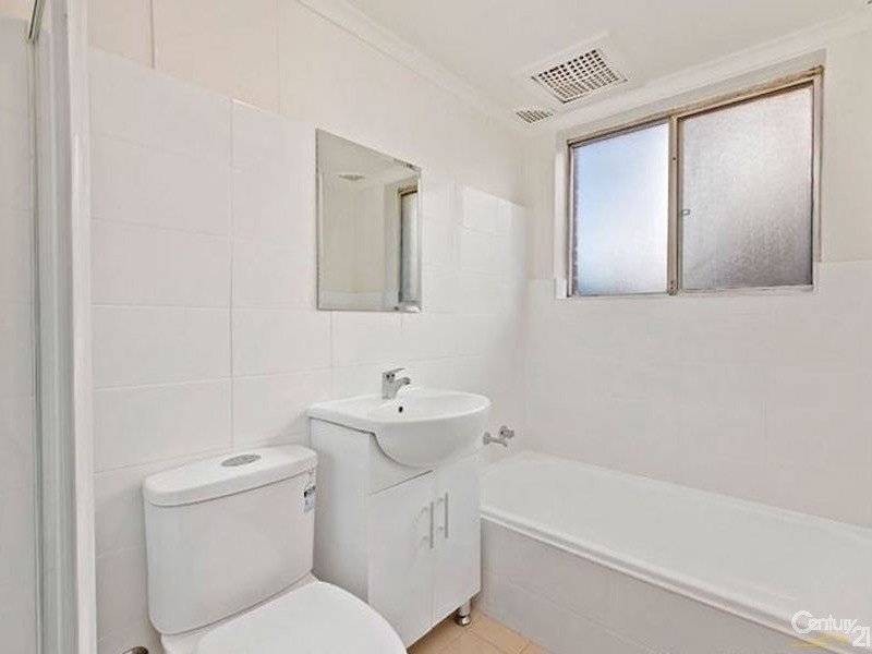 5/2 Fairmount Street, Lakemba NSW 2195