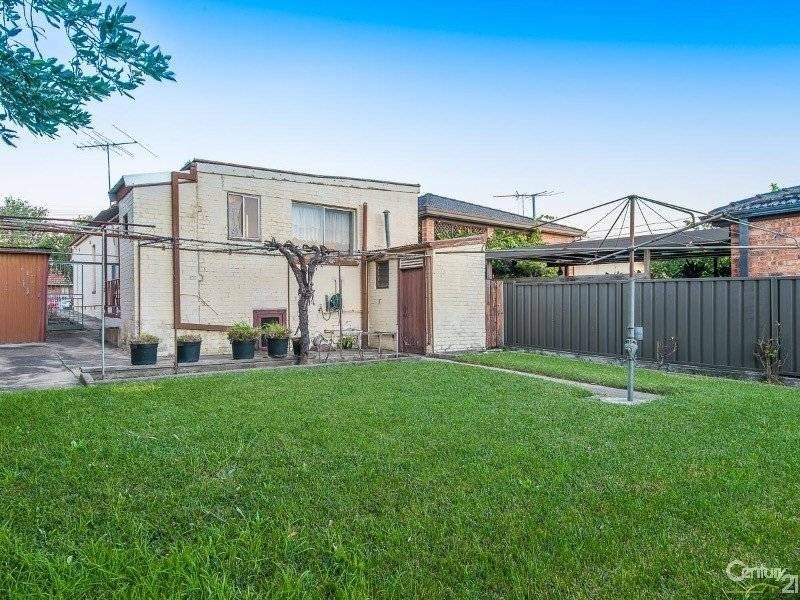 141 Duntroon Street, Hurlstone Park NSW 2193