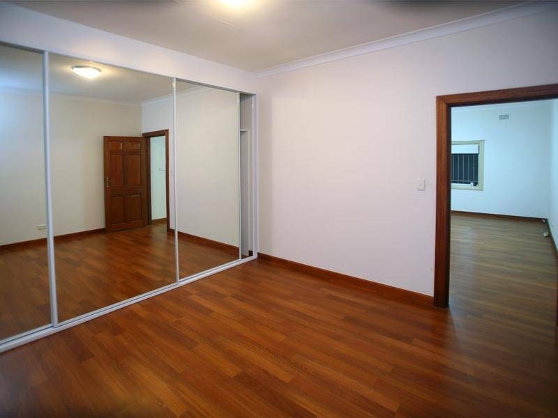 1/4 Abergeldie Street, Dulwich Hill NSW 2203