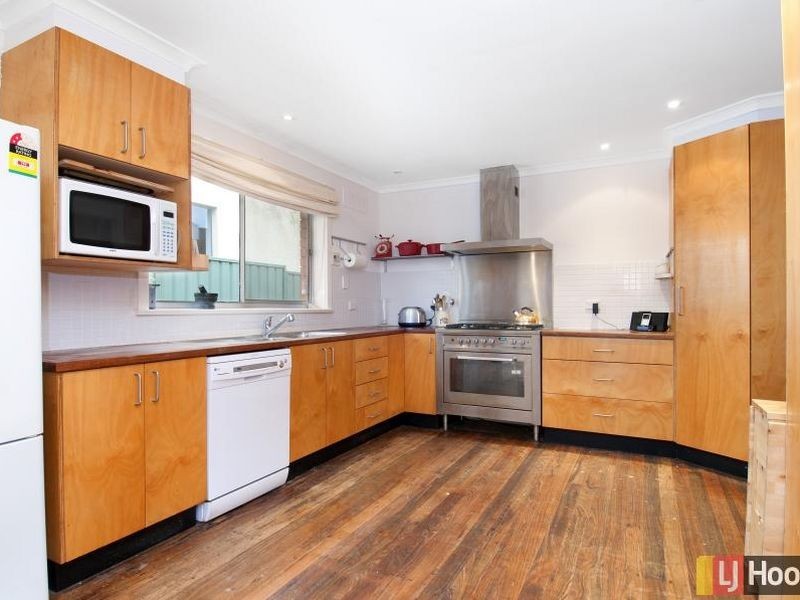 28 Crawford Street, Queanbeyan NSW 2620