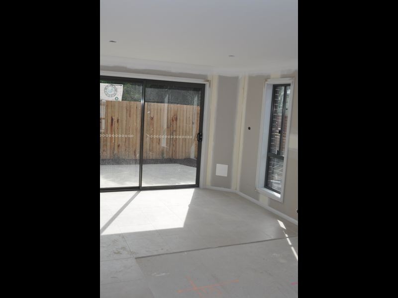 1/9 Bungendore Road, Queanbeyan NSW 2620