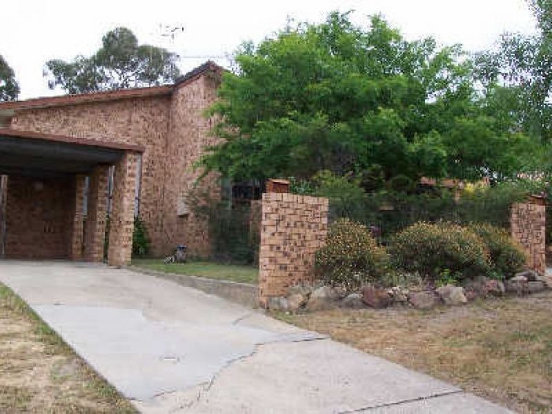 2/84 Munro Road, Queanbeyan NSW 2620