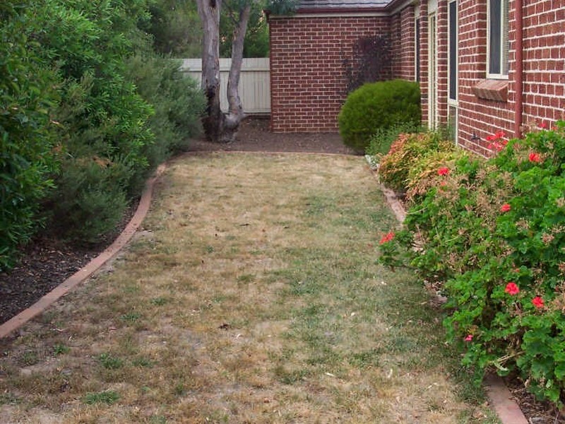 9 Poplar Crescent, Jerrabomberra NSW 2619