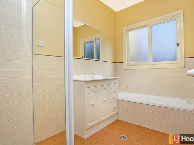 2A Surveyor Street, Queanbeyan NSW 2620