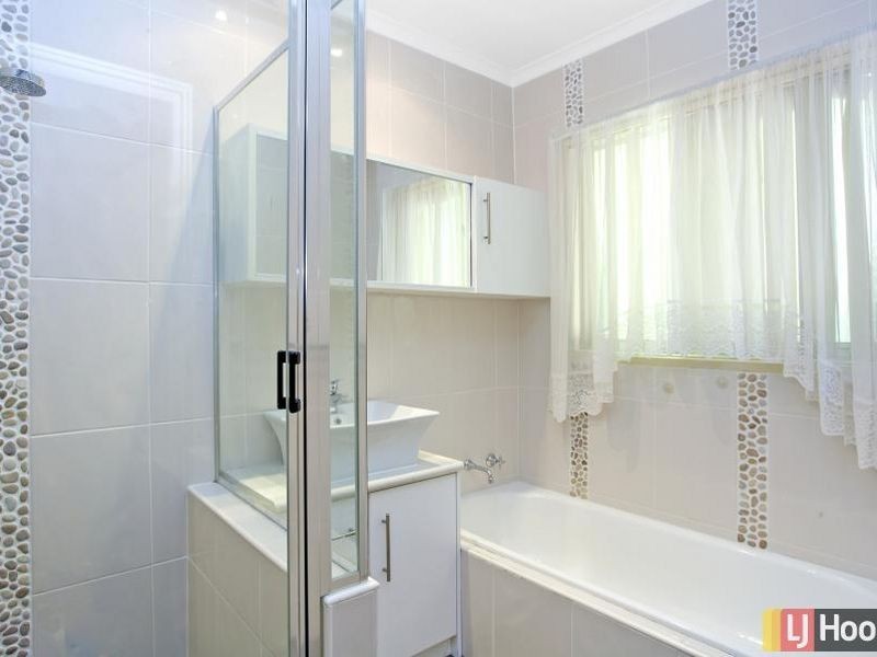 5 Corin Place, Queanbeyan NSW 2620