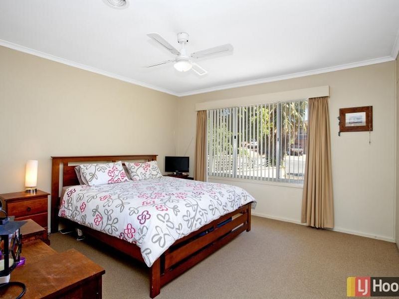 5 Corin Place, Queanbeyan NSW 2620