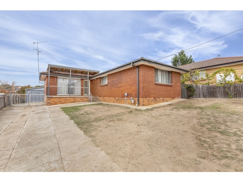 4 Hambly Place, Queanbeyan NSW 2620