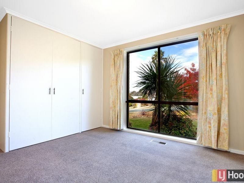 17 Elliott Street, Queanbeyan NSW 2620