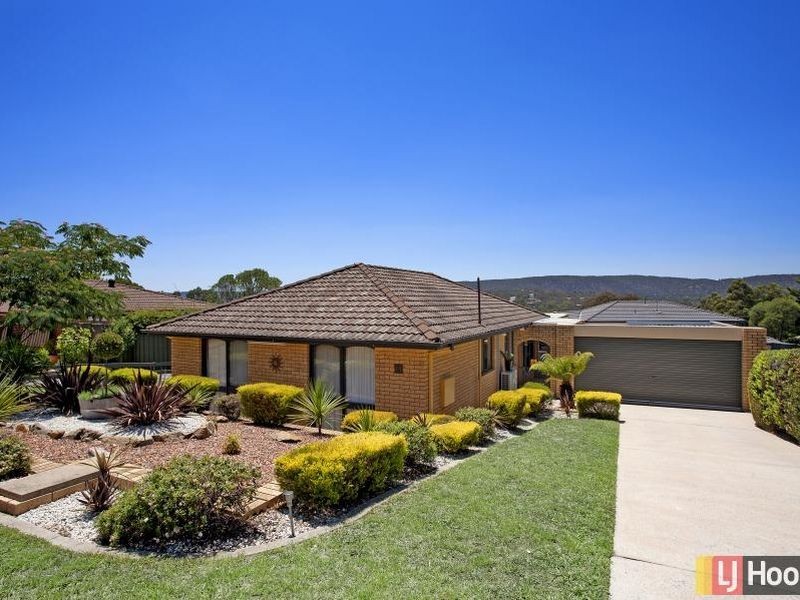 11 Hayley Crescent, Queanbeyan NSW 2620