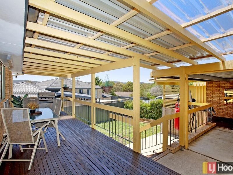 11 Hayley Crescent, Queanbeyan NSW 2620