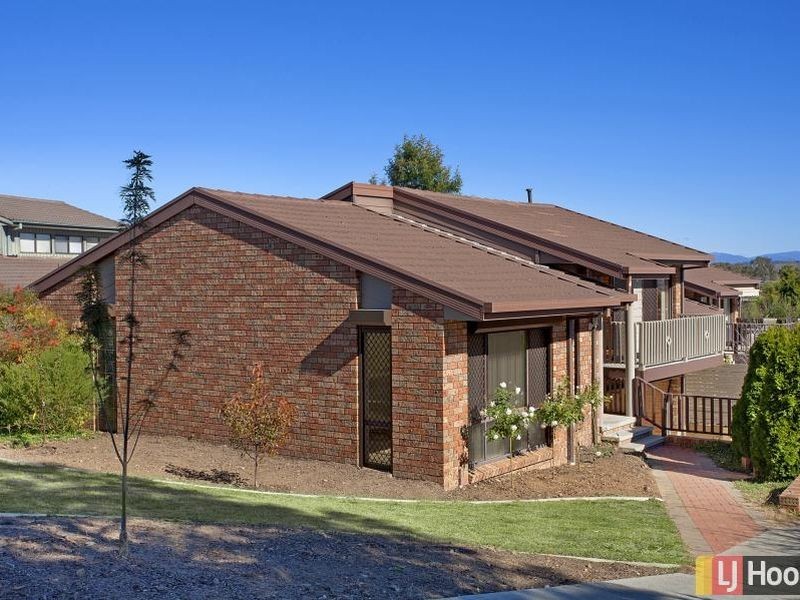82A Crest Park Parade, Queanbeyan NSW 2620