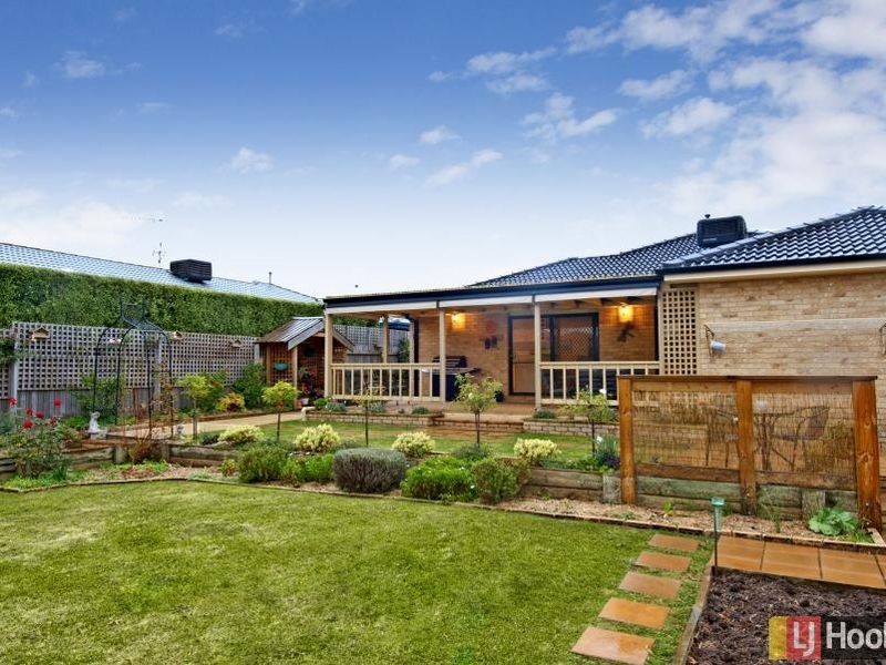 21 Dora Street, Jerrabomberra NSW 2619