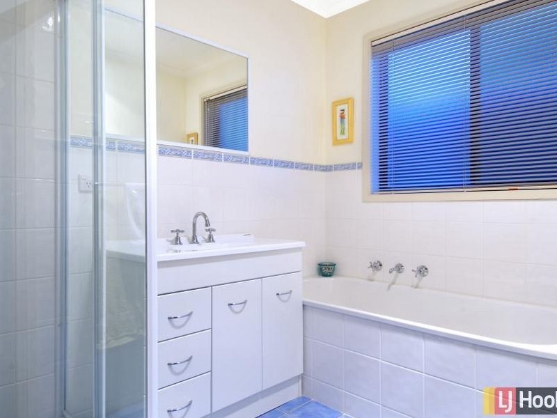 21 Dora Street, Jerrabomberra NSW 2619