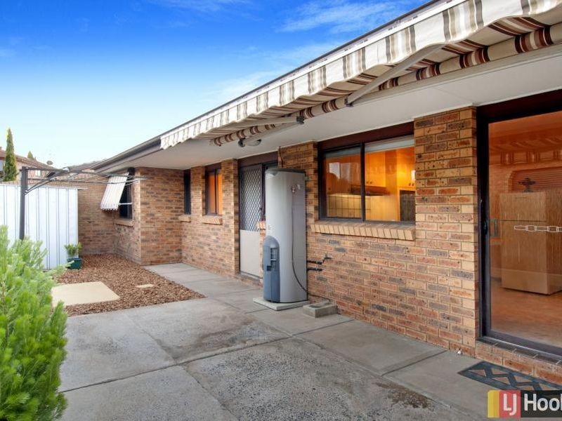 1/4 Kaye Place, Queanbeyan NSW 2620