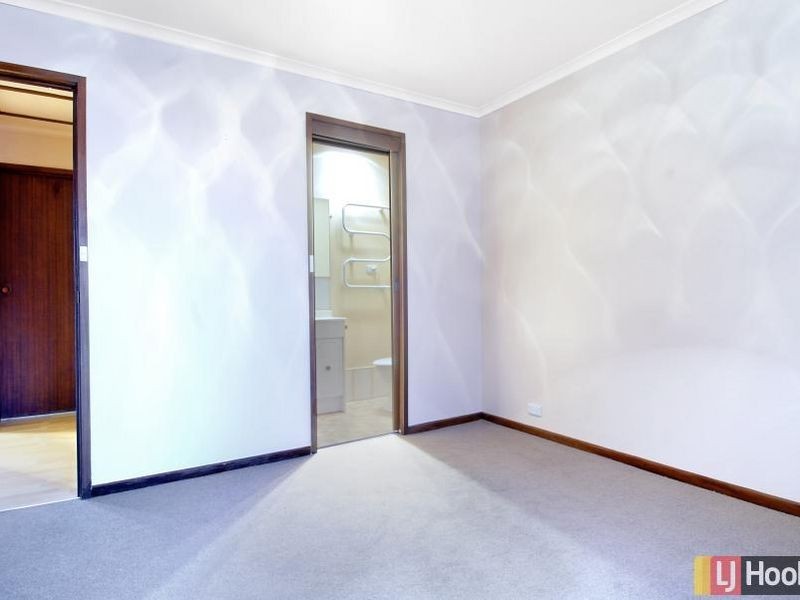 1/4 Kaye Place, Queanbeyan NSW 2620