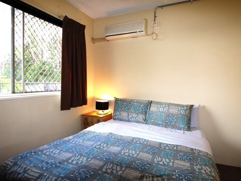 6/10 Macquoid Street, Queanbeyan NSW 2620