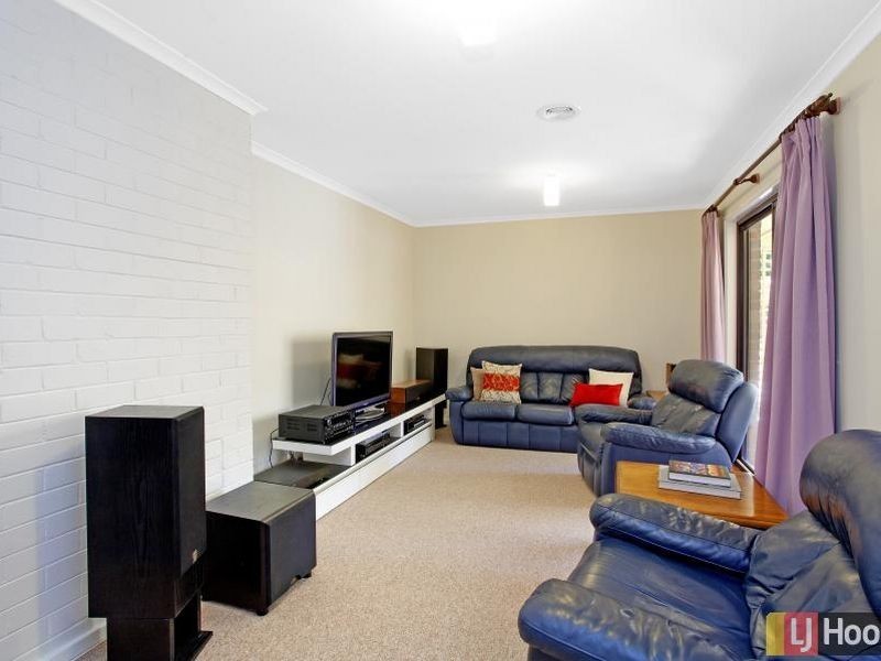 30 Molesworth Street, Watson ACT 2602