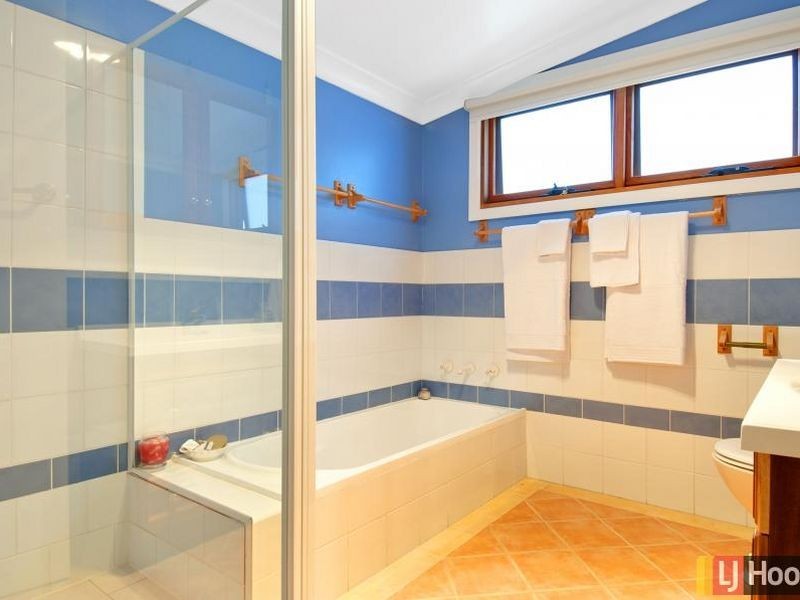 13 Derrima Road, Queanbeyan NSW 2620