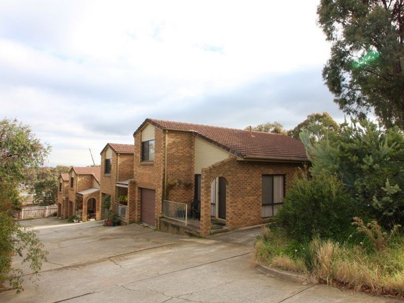 4/9 Hybon Avenue, Queanbeyan NSW 2620