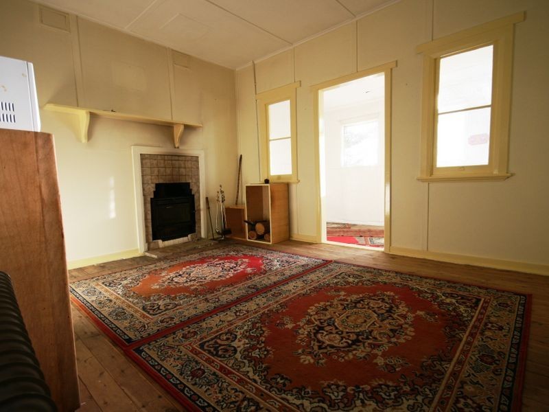 260 Foxlow Street, Captains Flat NSW 2623