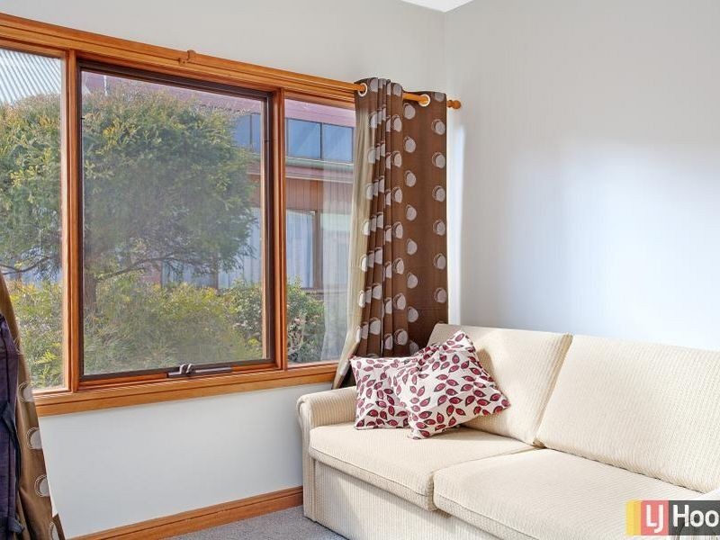 2/19 Bungendore Road, Queanbeyan NSW 2620