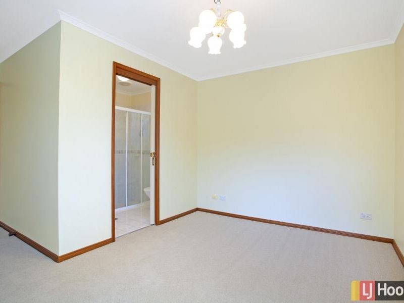 11 Melrose Place, Jerrabomberra NSW 2619