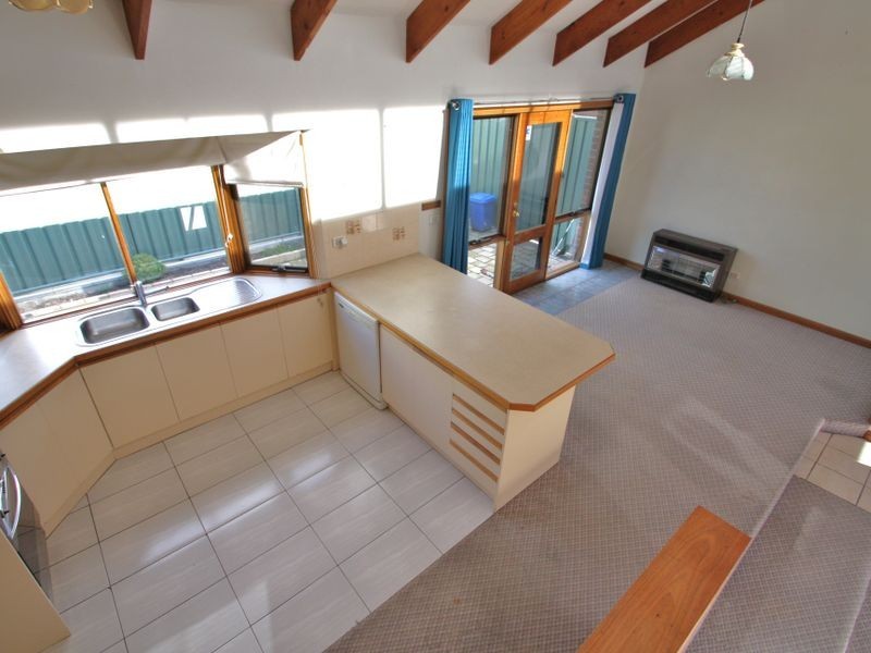 3/19 Bungendore Road, Queanbeyan NSW 2620