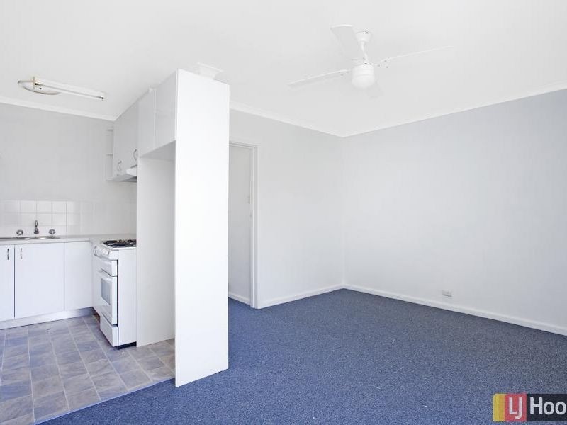 4/17 Moore Street, Queanbeyan NSW 2620