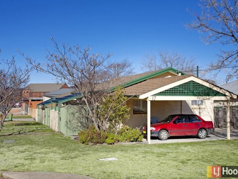 4/17 Moore Street, Queanbeyan NSW 2620