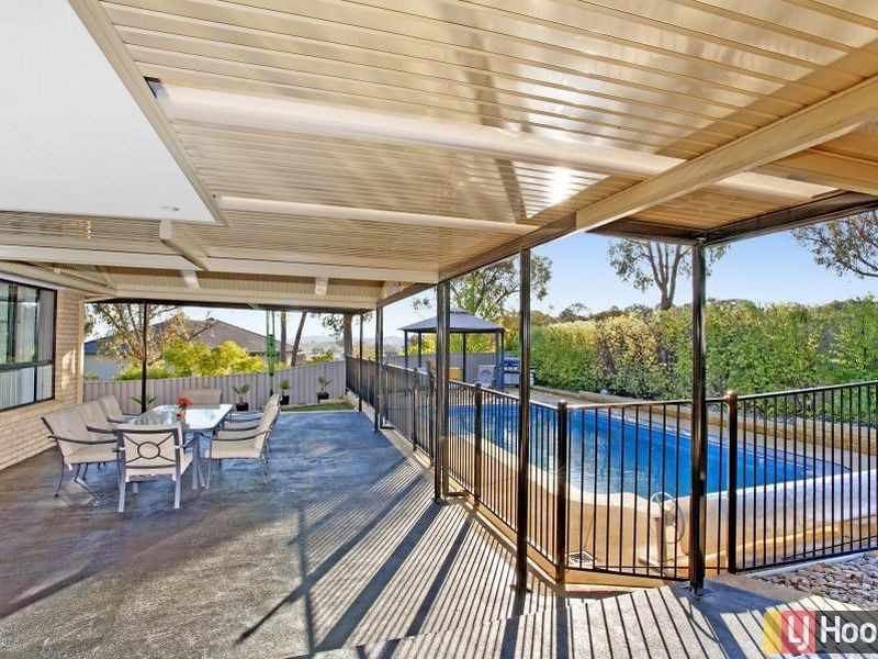 11 Boree Place, Jerrabomberra NSW 2619