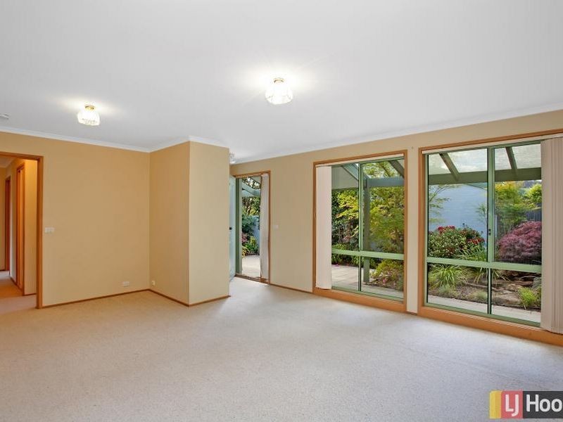 1/4 Redwood Avenue, Jerrabomberra NSW 2619