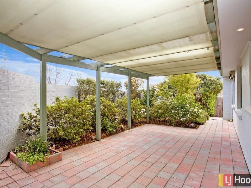 1/4 Redwood Avenue, Jerrabomberra NSW 2619