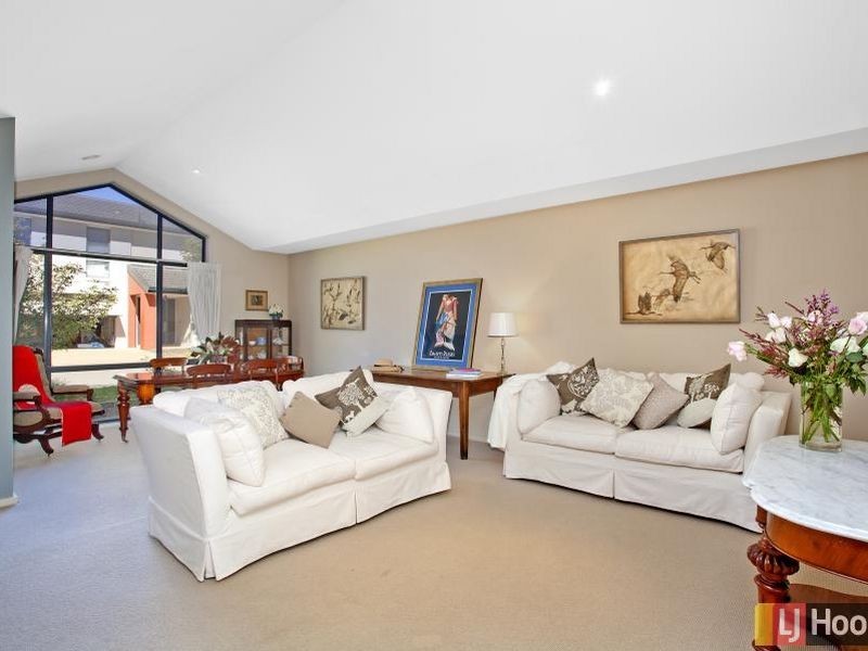 9/9 Coral Drive, Jerrabomberra NSW 2619