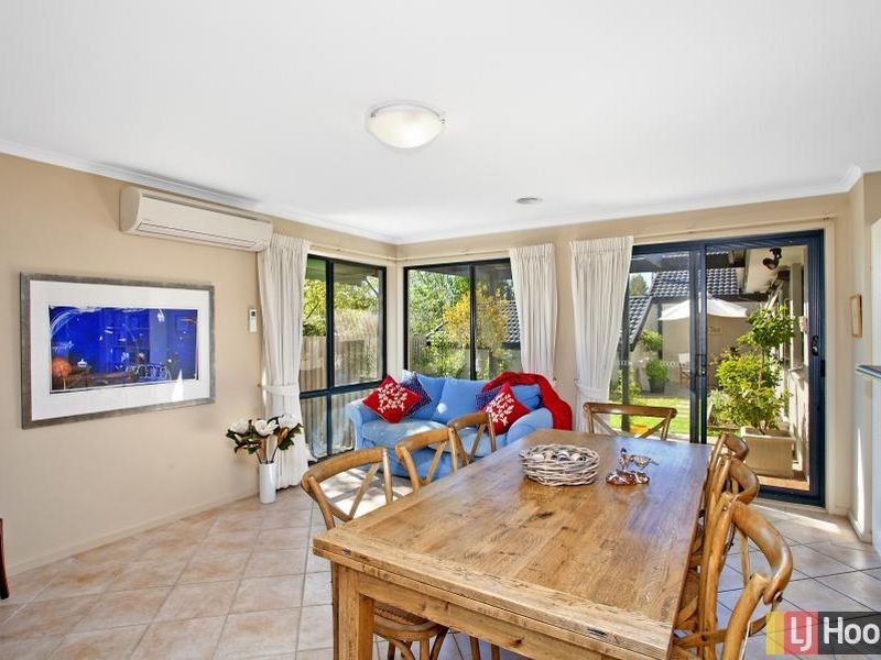 9/9 Coral Drive, Jerrabomberra NSW 2619