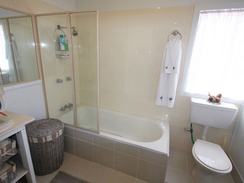 187 Foxlow Street, Captains Flat NSW 2623