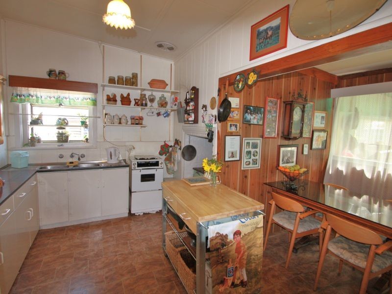 187 Foxlow Street, Captains Flat NSW 2623