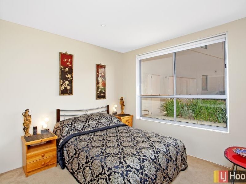 B17/17 Uriarra Road, Queanbeyan NSW 2620