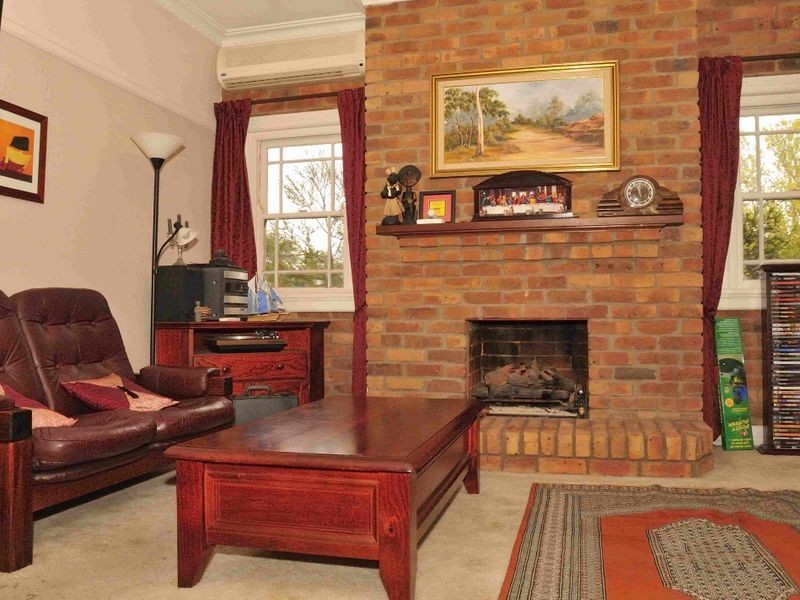 24 Lowe Street, Queanbeyan NSW 2620