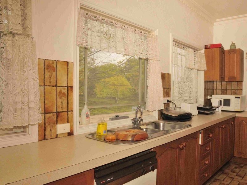 24 Lowe Street, Queanbeyan NSW 2620