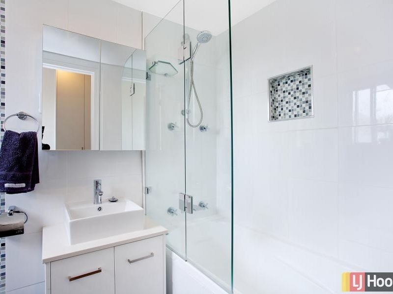 17/106 Henderson Road, Queanbeyan NSW 2620