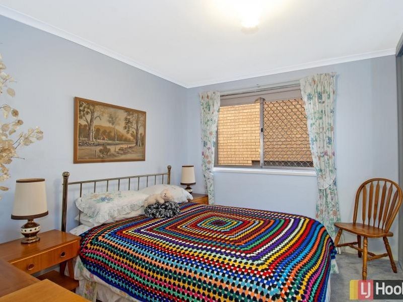 6 Meehan Close, Queanbeyan NSW 2620