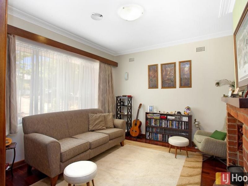 20 The Crescent, Queanbeyan NSW 2620