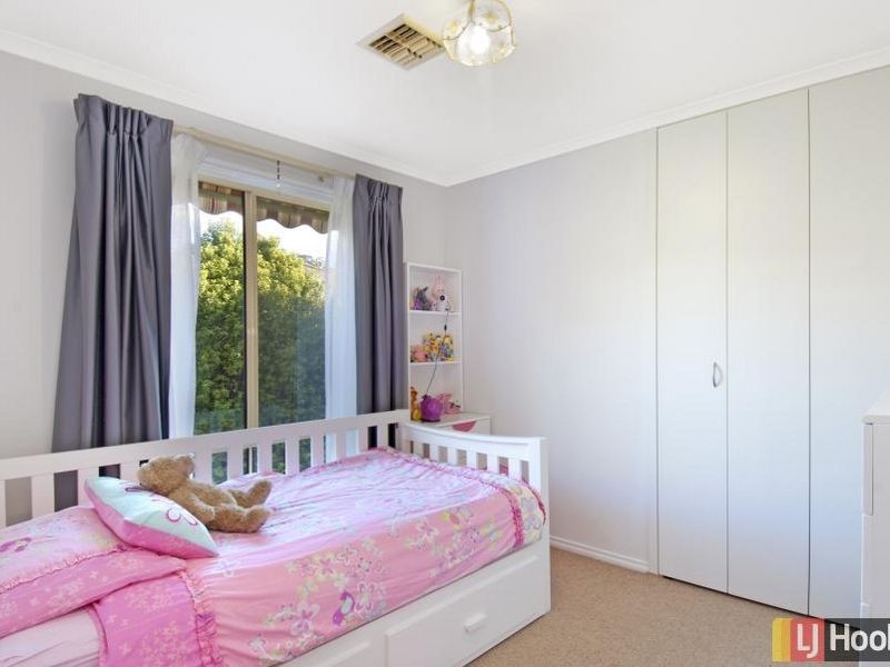 6 Maloney Street, Queanbeyan NSW 2620