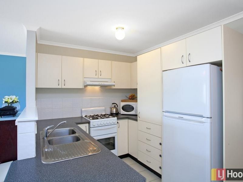 13/6 Doeberl Place, Queanbeyan NSW 2620