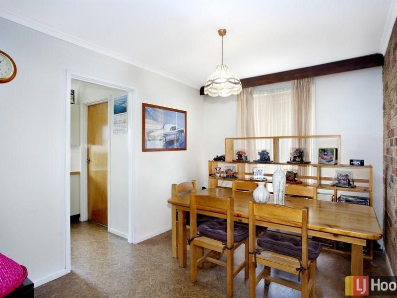 73 Pindari Crescent, Queanbeyan NSW 2620