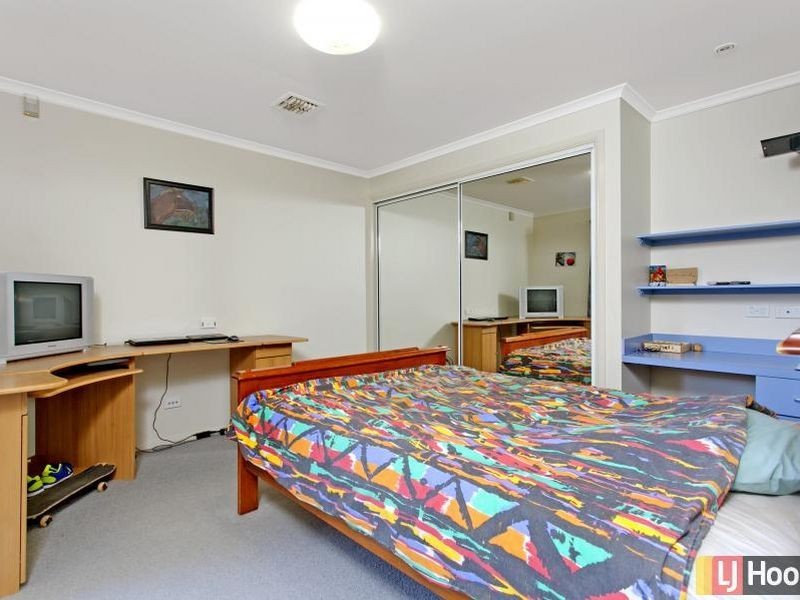 18 Morrison Place, Queanbeyan NSW 2620